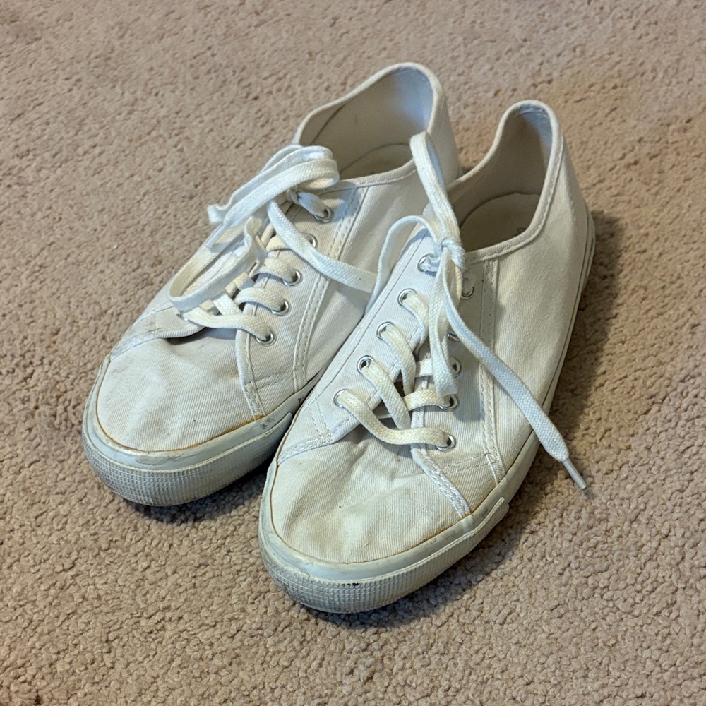 Old Navy White Women's Sneakers